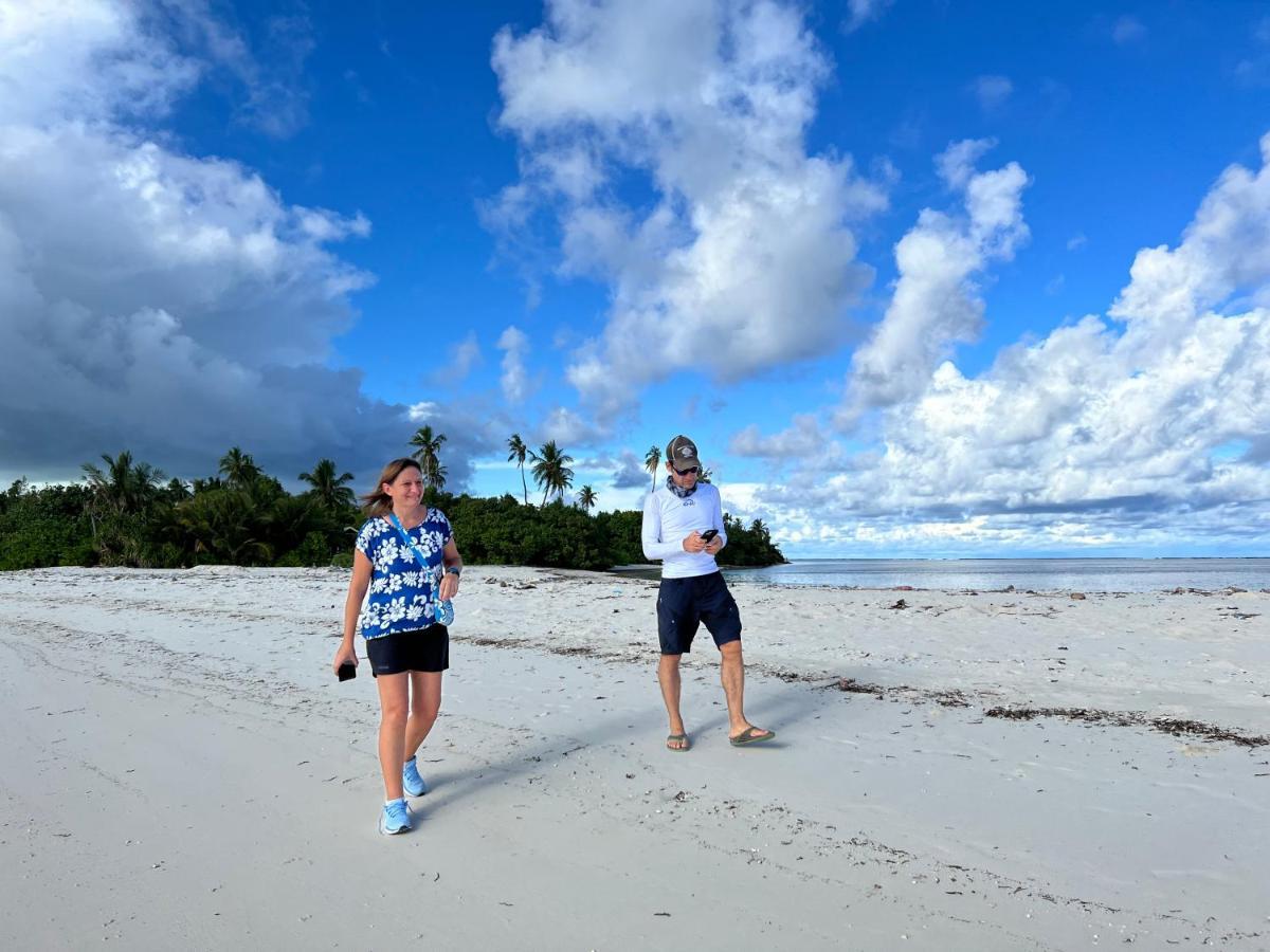 Island Guest Hotel Maamendhoo Bagian luar foto
