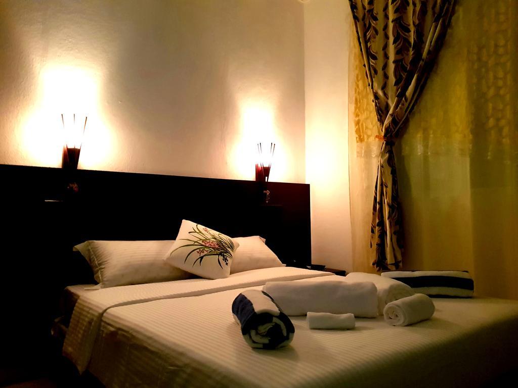 Island Guest Hotel Maamendhoo Bagian luar foto