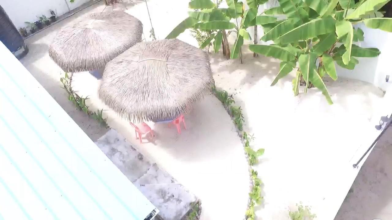 Island Guest Hotel Maamendhoo Bagian luar foto