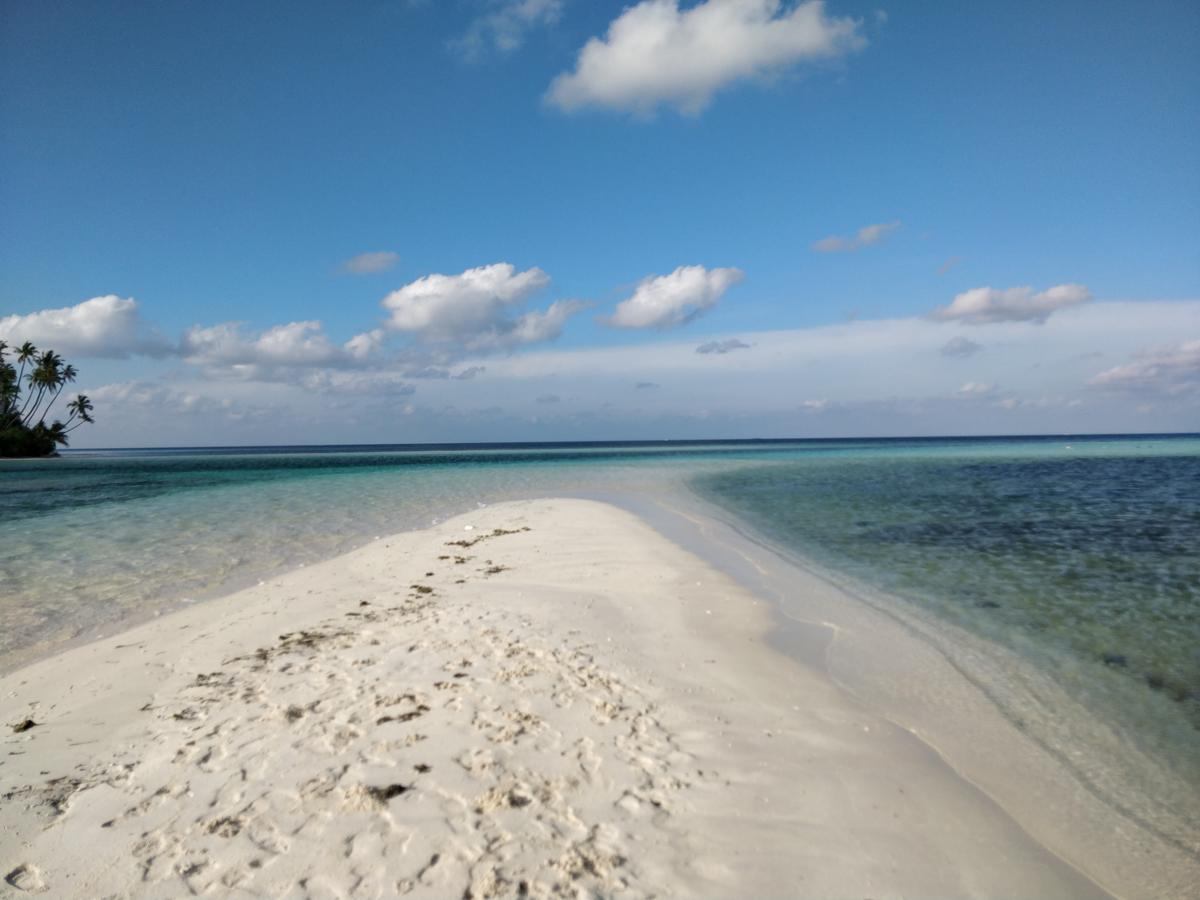 Island Guest Hotel Maamendhoo Bagian luar foto