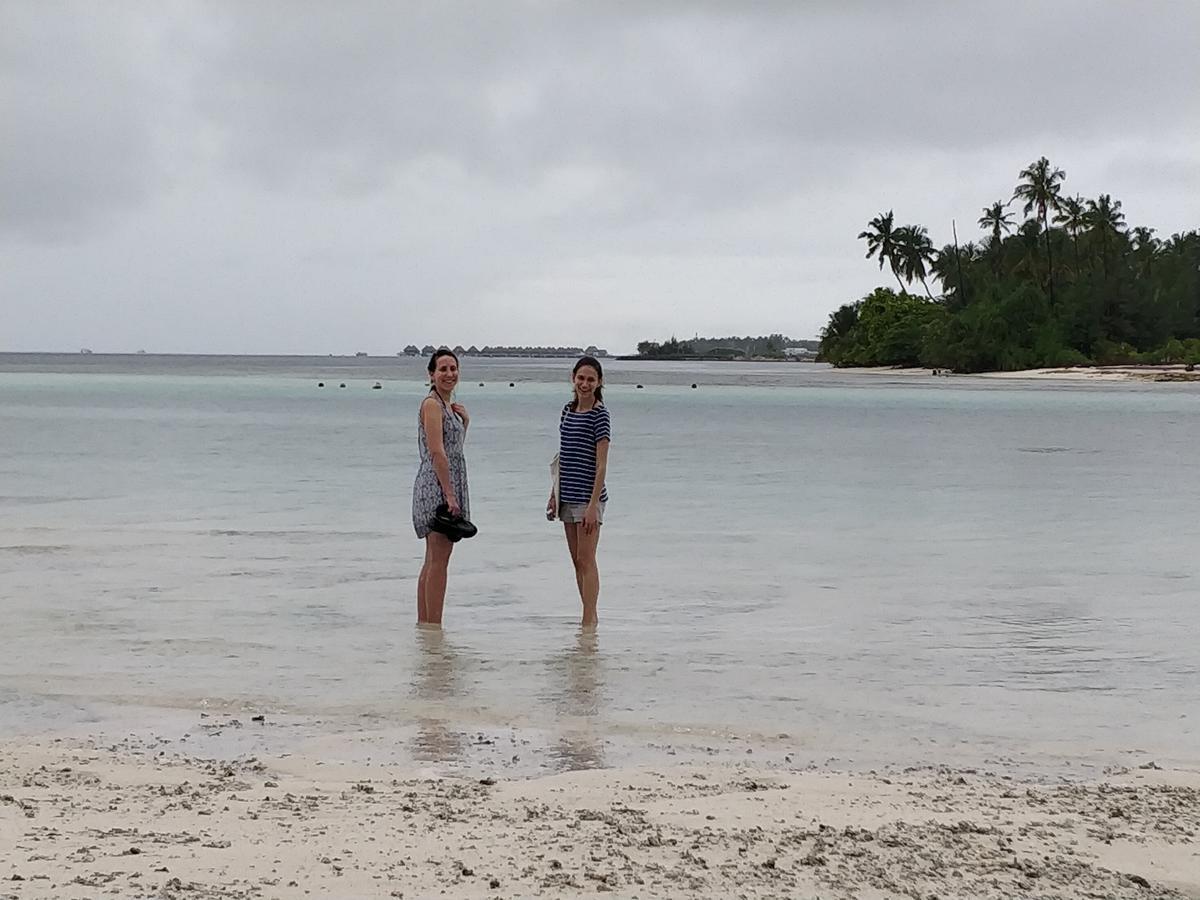 Island Guest Hotel Maamendhoo Bagian luar foto