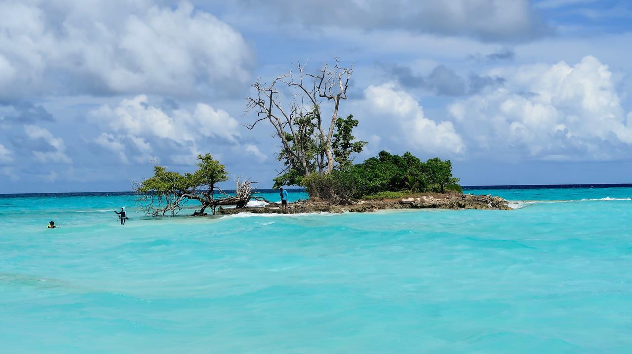 Island Guest Hotel Maamendhoo Bagian luar foto